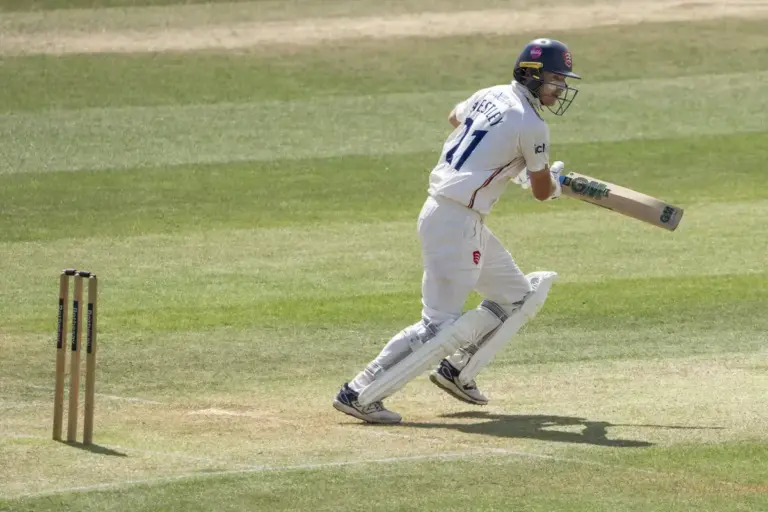 Essex Struggling with Bat After Consecutive County Championship Defeats