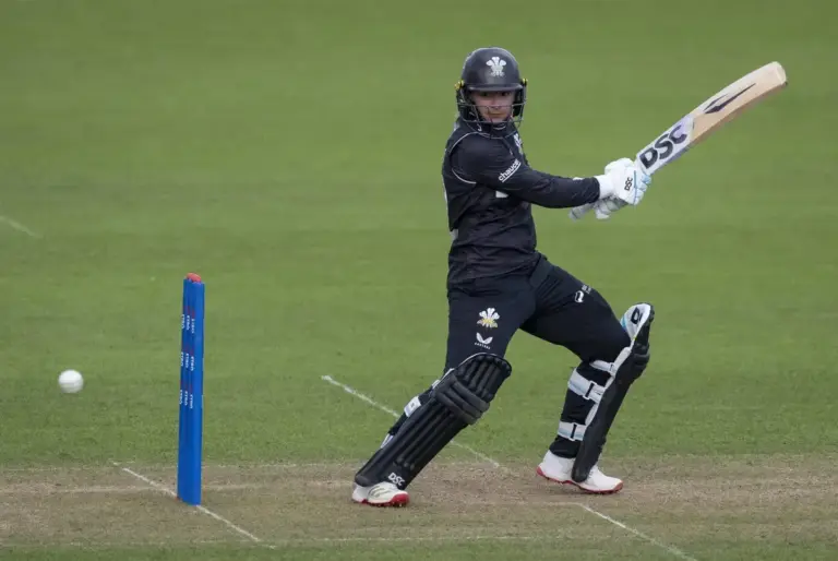 Hampshire Go Top After 13-Run Win as Essex Secure First Victory and Blaze Chase 303 in Women’s Metro Bank One-Day Cup