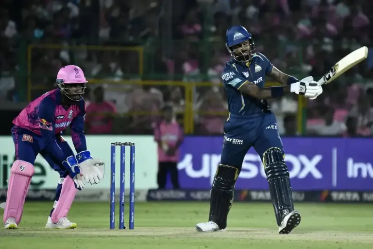 Top 3 highest scores in IPL final history