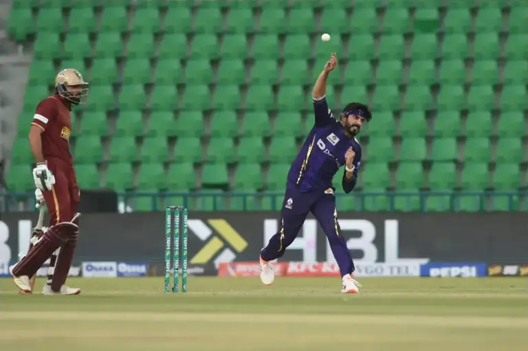 Cricket News Today: Bears Sign Tariq for Vitality Blast