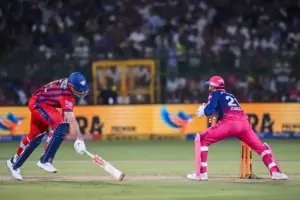 4 batters dismissed in the 90s in consecutive innings in T20 cricket