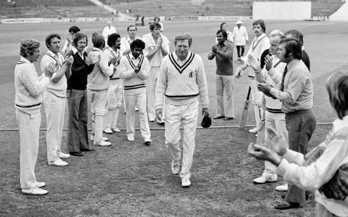 Former England and Warwickshire Captain Mike Smith Dies Aged 92